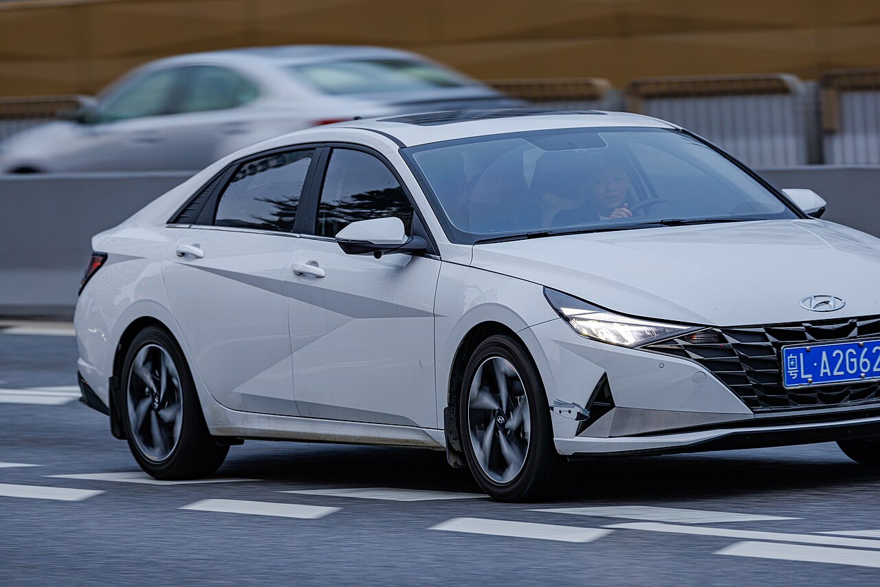 Hyundai Elantra CN7