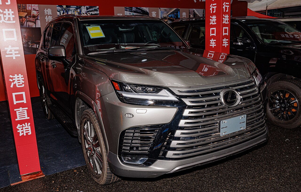 Lexus LX 600 3