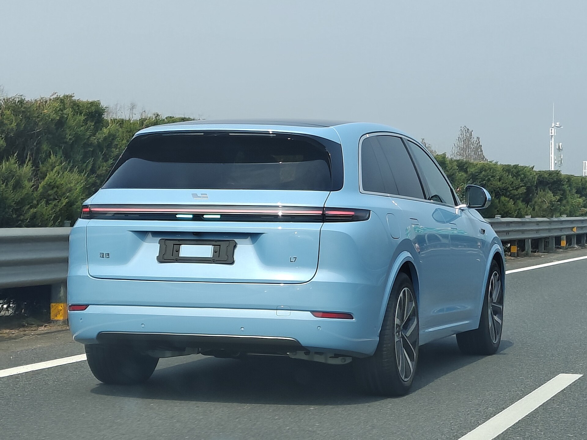 Lixiang L7 3