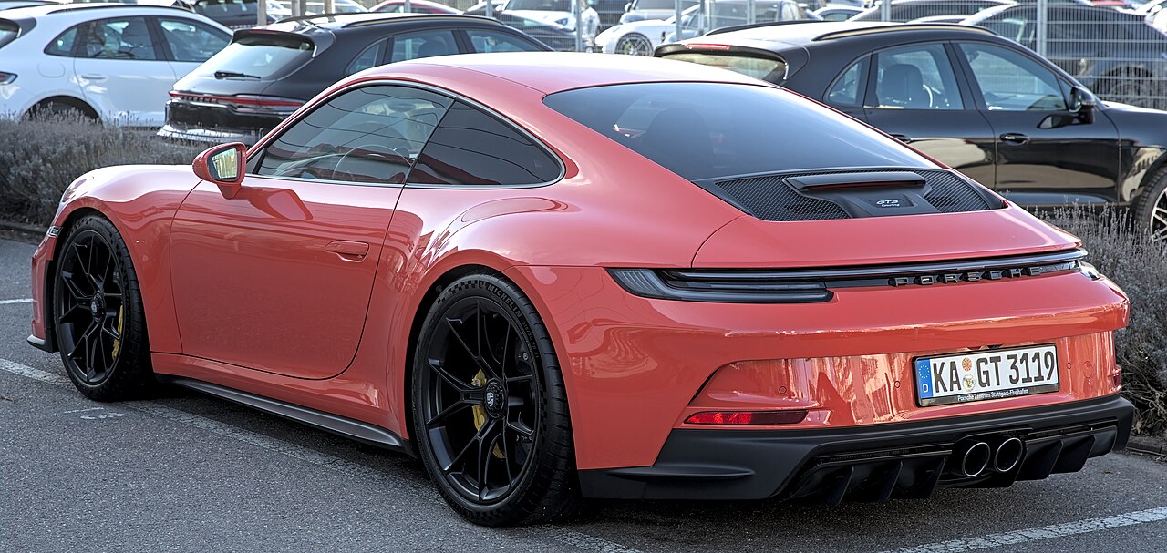 Porsche 911 Carrera S 2